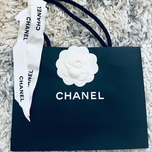 Chanel shopping bag